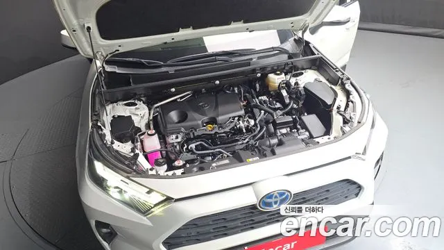 Toyota RAV4 — Фото автомобиля 6