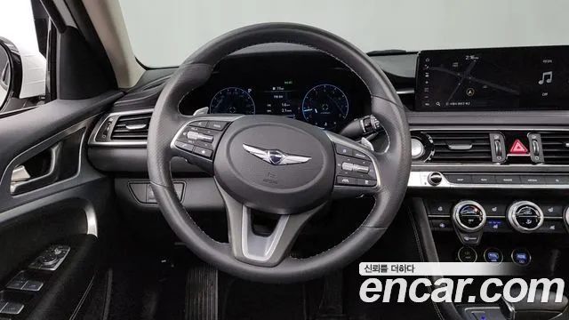 Genesis G70 — Фото автомобиля 13