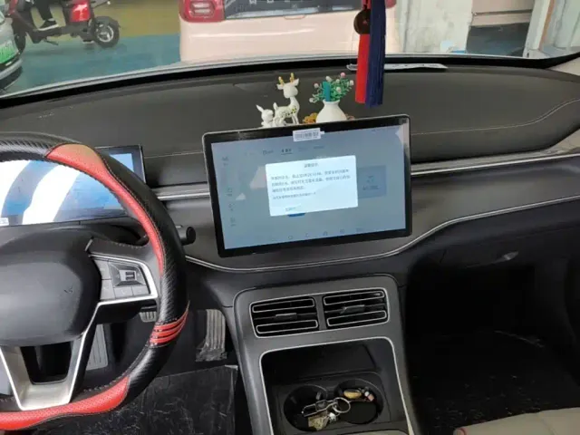 BYD Destroyer 05 2022 DM-i 55KM Luxury — Фото автомобиля 9