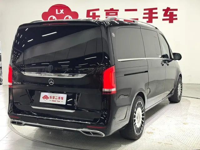 Mercedes-Benz V-Class — Фото автомобиля 5