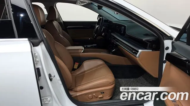 Hyundai Grandeur Grandeur (GN7) — Фото автомобиля 12