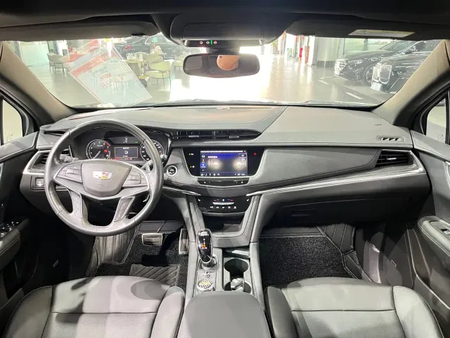 Cadillac XT5 — Фото автомобиля 5