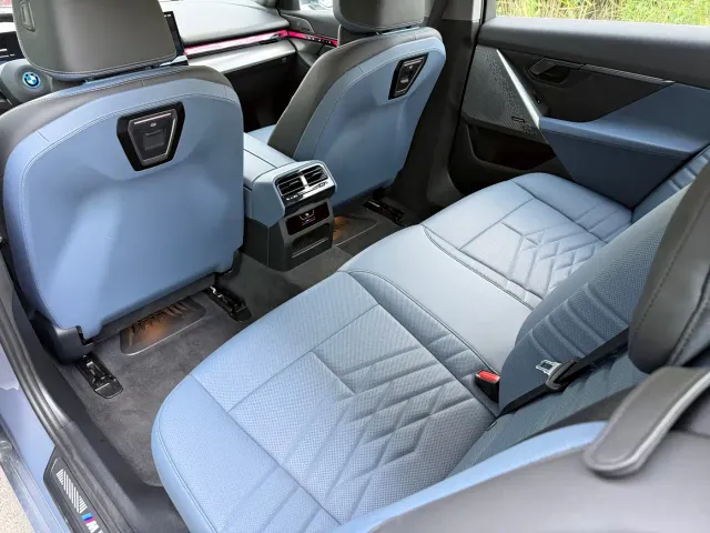 BMW i5 — Фото автомобиля 12