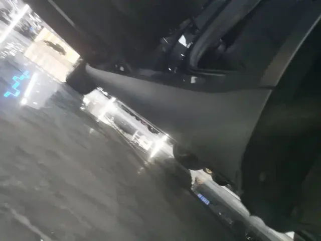 Tesla Model Y — Фото автомобиля 21