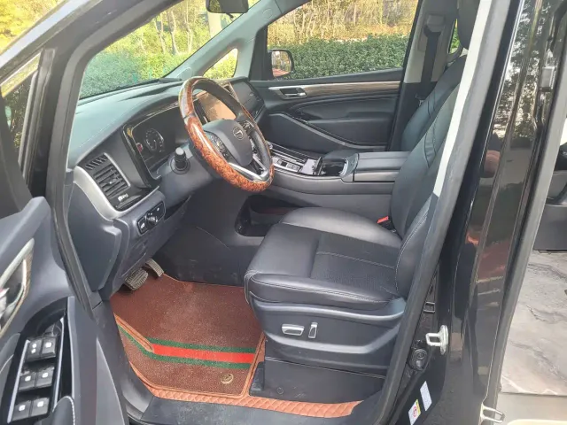 GAC Trumpchi M8 — Фото автомобиля 6