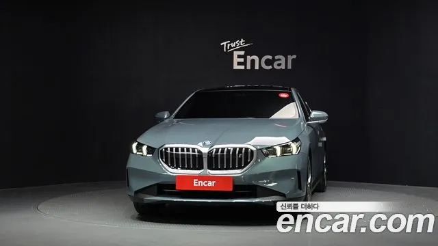 BMW i5 G60 — Фото автомобиля 3