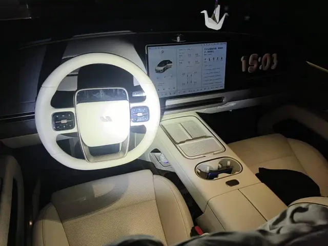 Li Auto i6 — Фото автомобиля 12