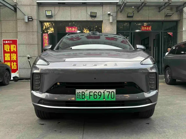 Exeed Starway E05 — Фото автомобиля 2