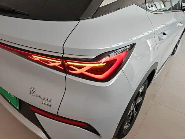 BYD Yuan PLUS — Фото автомобиля 7