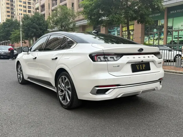Ford Mondeo — Фото автомобиля 4
