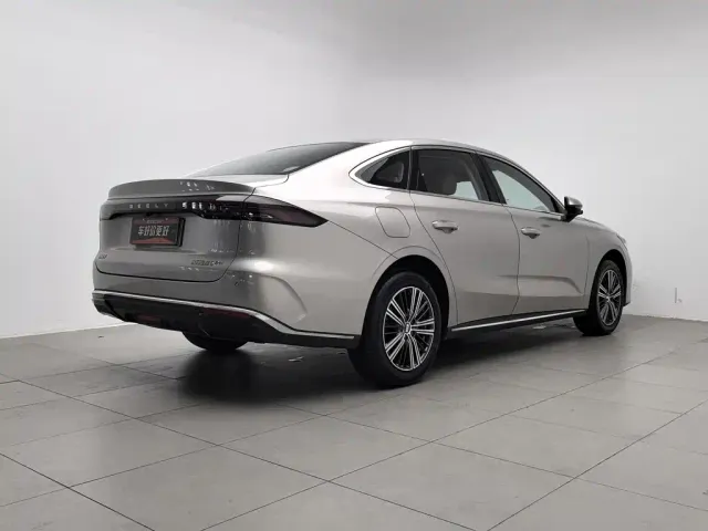 Geely Galaxy Stellar 6 — Фото автомобиля 2