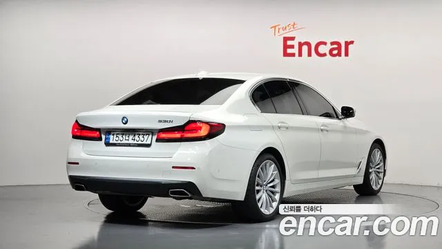 BMW 5 Series G30 — Фото автомобиля 2