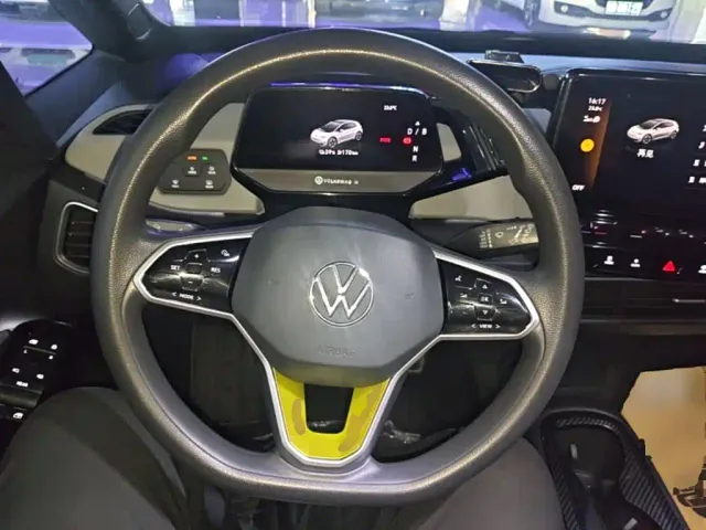 Volkswagen ID.3 — Фото автомобиля 10