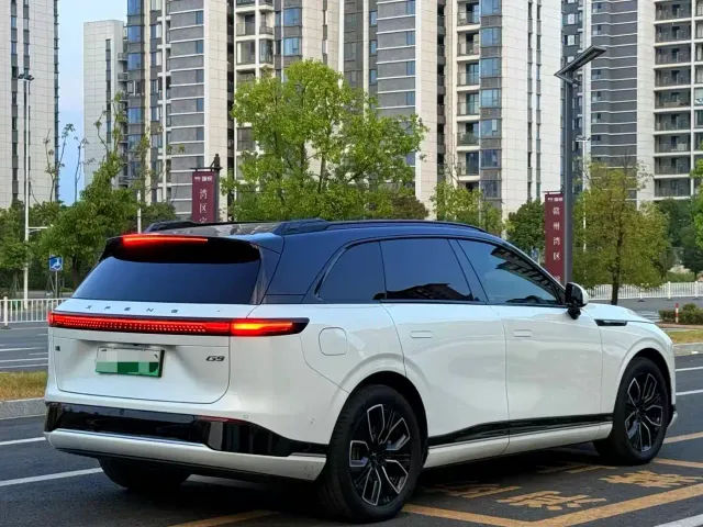Xpeng G9 — Фото автомобиля 10