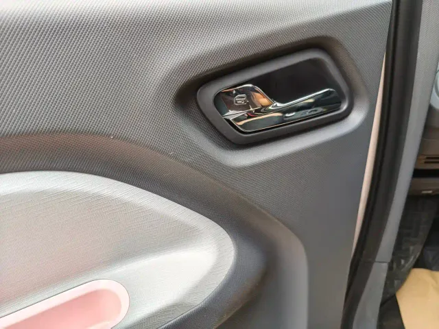 Wuling Hongguang Mini EV — Фото автомобиля 13
