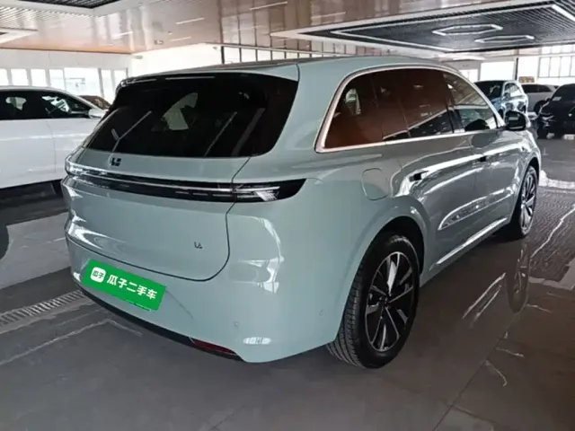 Li Auto L6 — Фото автомобиля 6