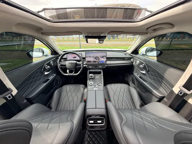 Chery Arrizo 8 PRO — Фото автомобиля 17