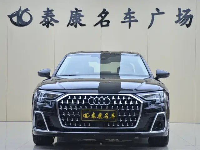 Audi A8 — Фото автомобиля 2