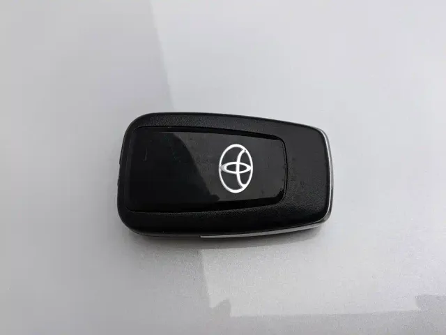 Toyota RAV4 — Фото автомобиля 19