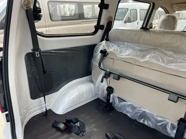 Wuling Hongguang V — Фото автомобиля 11