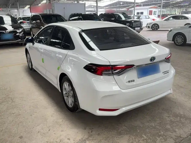 Toyota Corolla — Фото автомобиля 5