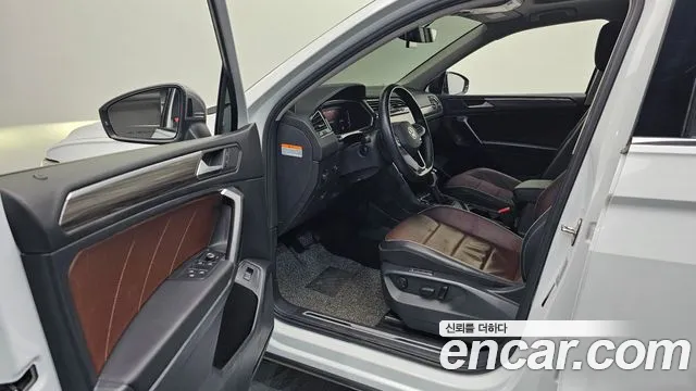 Volkswagen Tiguan — Фото автомобиля 10