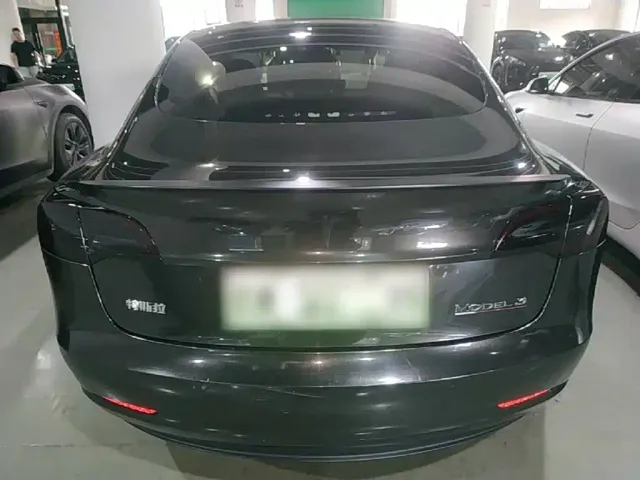 Tesla Model 3 2022 Performance High-Performance AWD — Фото автомобиля 5