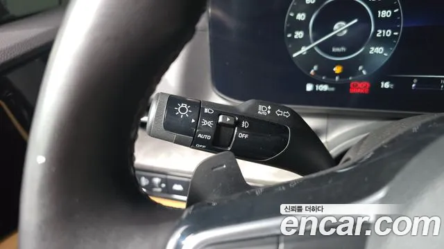 Kia Carnival — Фото автомобиля 25