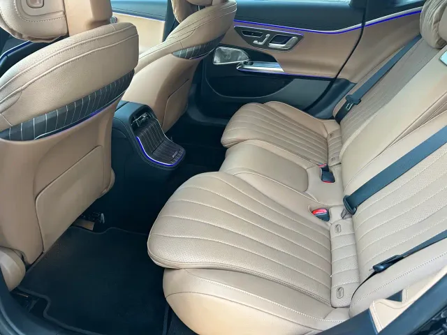 Mercedes-Benz E-Class — Фото автомобиля 10