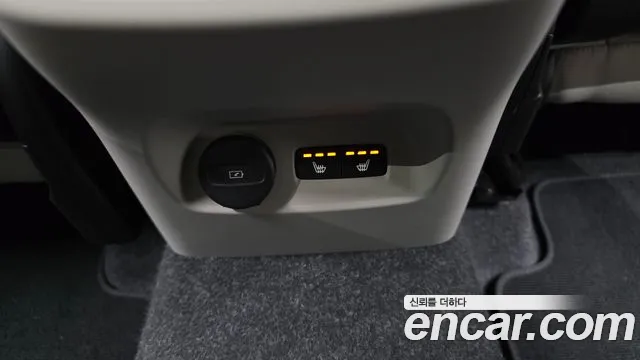 Вольво XC40 B4 Ultimate Bright — Фото автомобиля 18
