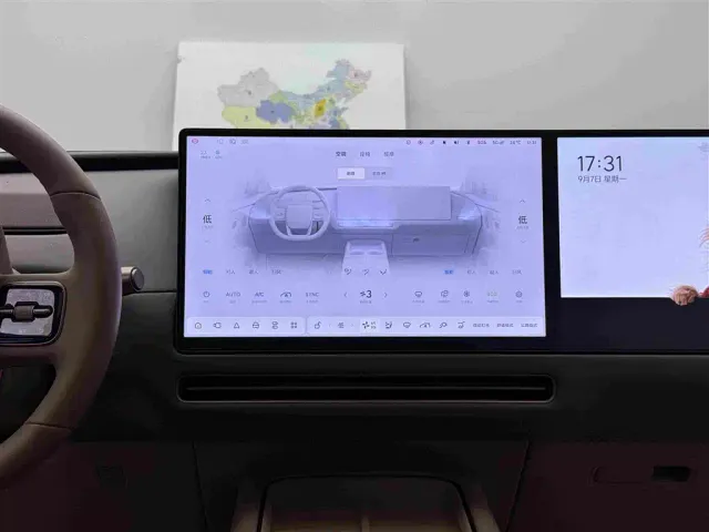 Li Auto i8 — Фото автомобиля 19