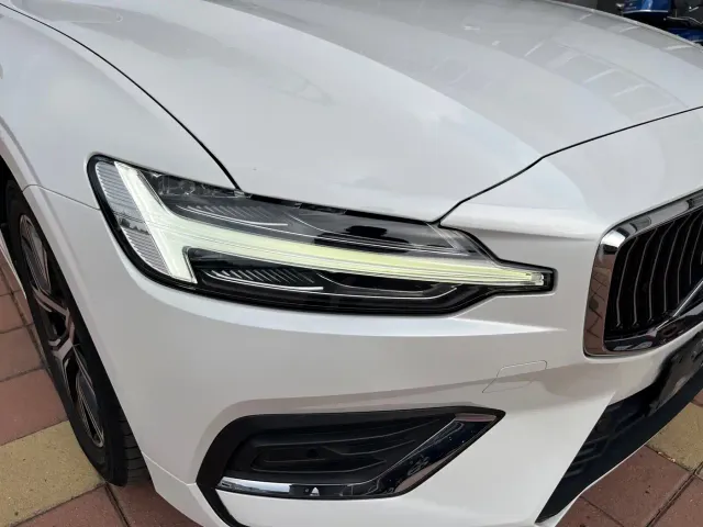 Volvo S60 — Фото автомобиля 22