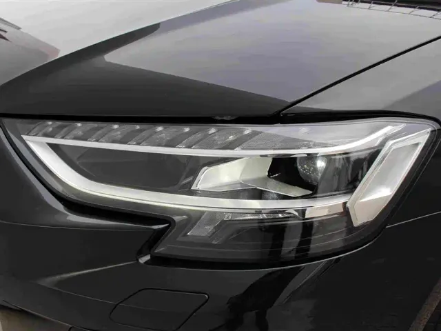 Audi A8 — Фото автомобиля 15