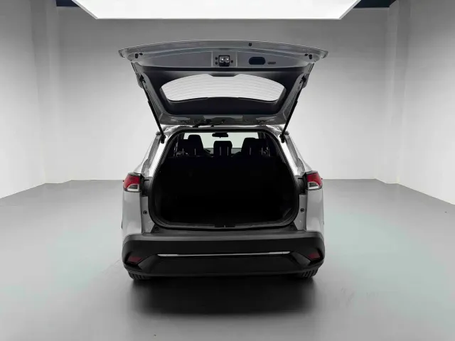 Toyota Frontlander 2024 2.0L Smart Hybrid Dual Engine Leading Edition — Фото автомобиля 8