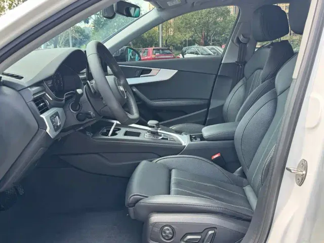 Audi A4L — Фото автомобиля 10