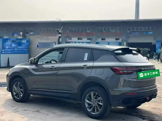 Geely Binyue — Фото автомобиля 4
