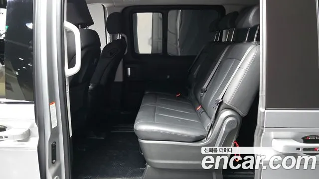 Hyundai Staria Staria L3.5 Tourer 11 мест — Фото автомобиля 11