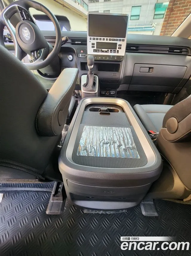 Hyundai Staria Staria Карго 5 мест — Фото автомобиля 12