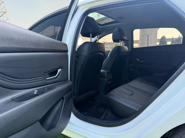 Hyundai Elantra — Фото автомобиля 9