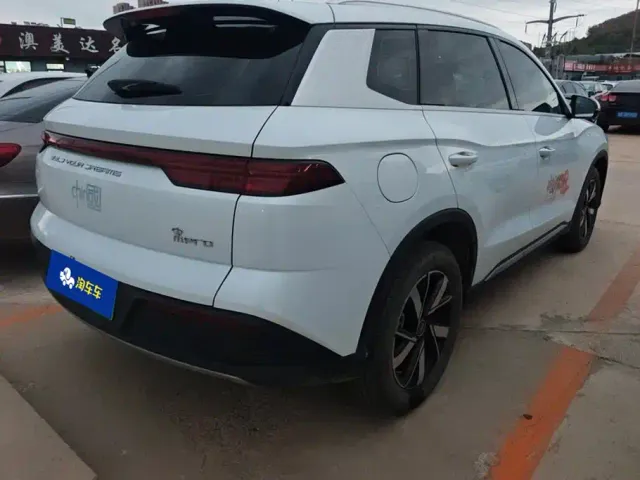 BYD Song Pro — Фото автомобиля 3
