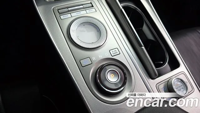 Genesis GV80 — Фото автомобиля 12