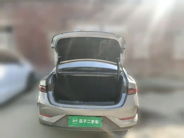 BYD Qin PLUS — Фото автомобиля 15