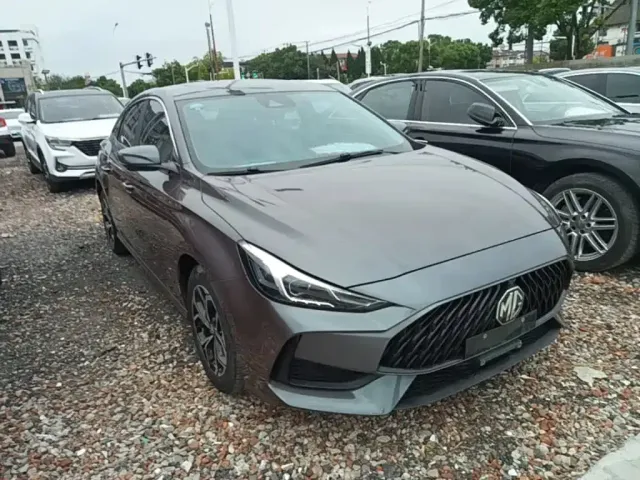 MG MG5 2022 180DVVT CVT Youth Flagship Edition — Фото автомобиля 3