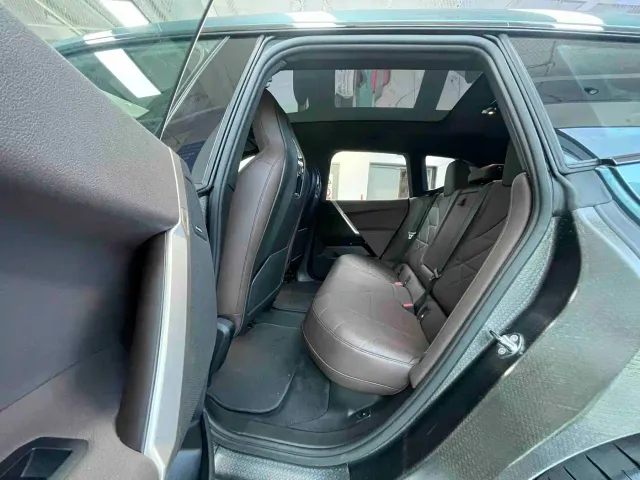 BMW iX — Фото автомобиля 6