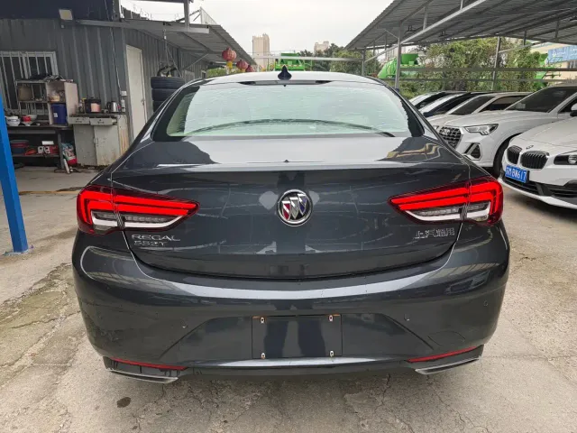 Buick Regal — Фото автомобиля 4