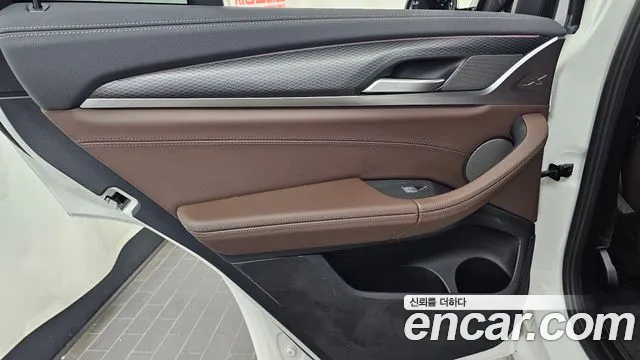 BMW X4 xDrive20i M Sport — Фото автомобиля 23