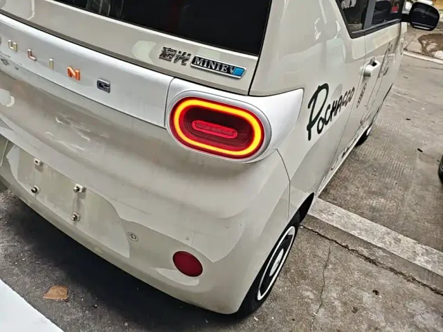 Wuling Hongguang Mini EV — Фото автомобиля 23