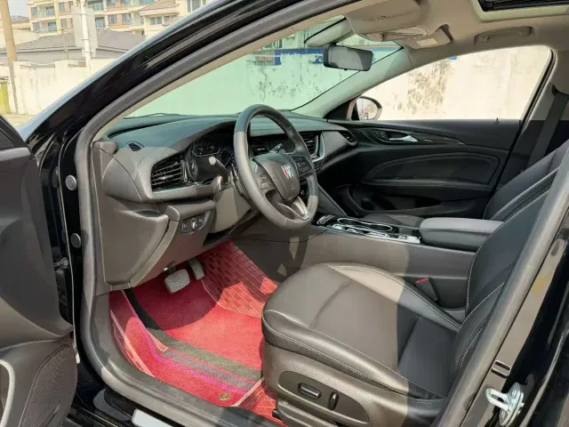Buick Regal — Фото автомобиля 7