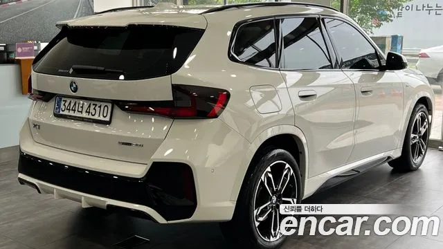 BMW X1 sDrive 20i M Sport — Фото автомобиля 2