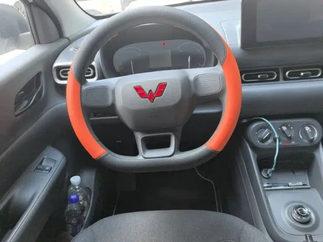 Wuling Hongguang — Фото автомобиля 11